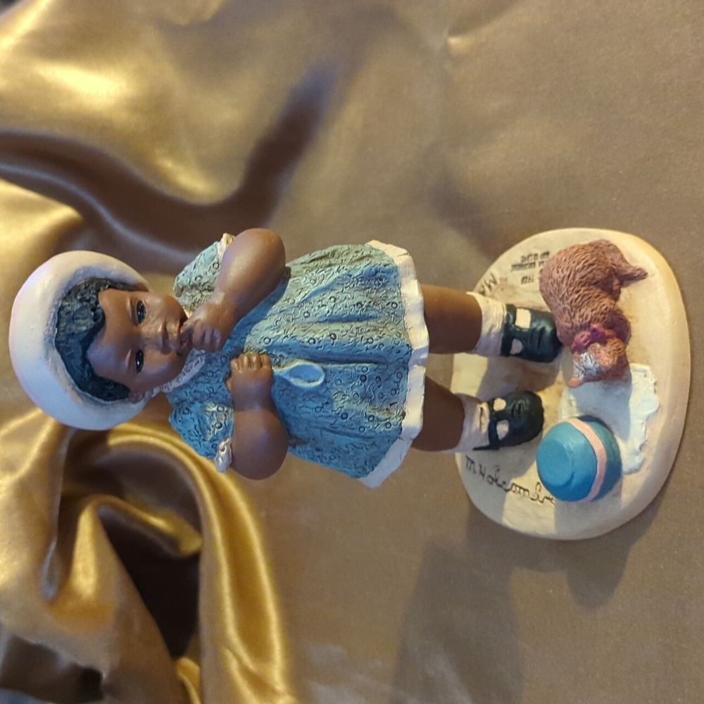 ALL GODS CHILDREN "Maya" MARTHA HOLCOMBE FIGURINE